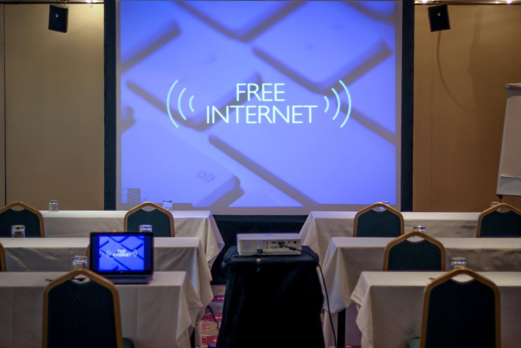 Hotel Le Vendome Кейптаун Екстериор снимка Free Internet Day 2011